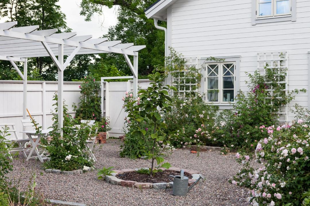 Vallby Cottage Enköping エクステリア 写真
