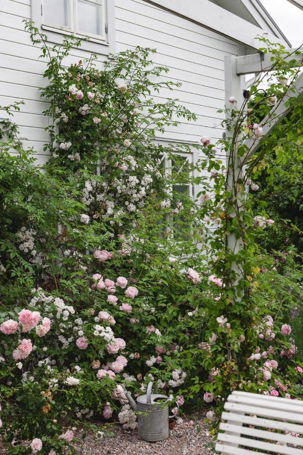 Vallby Cottage Enköping エクステリア 写真